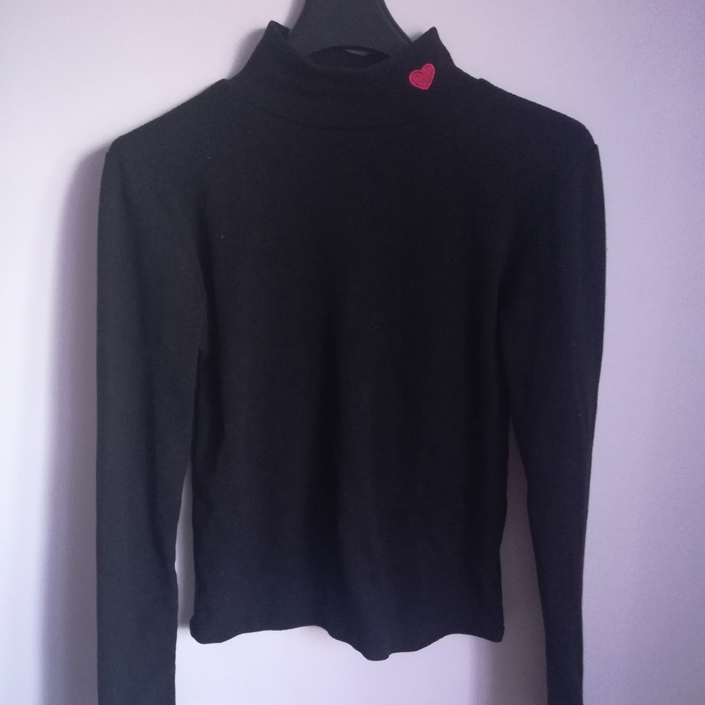Miss Suzy black turtle neck heart top
